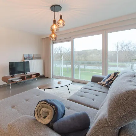 Ocean With Parking By Interhome Бреден