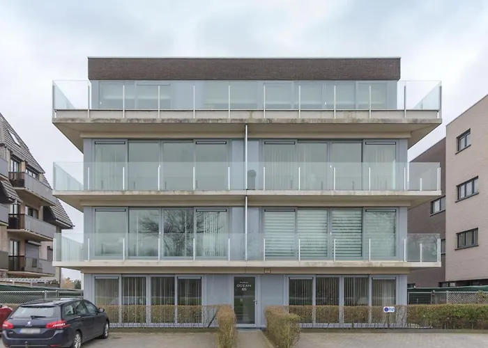 Apartment Ocean With Parking By Interhome